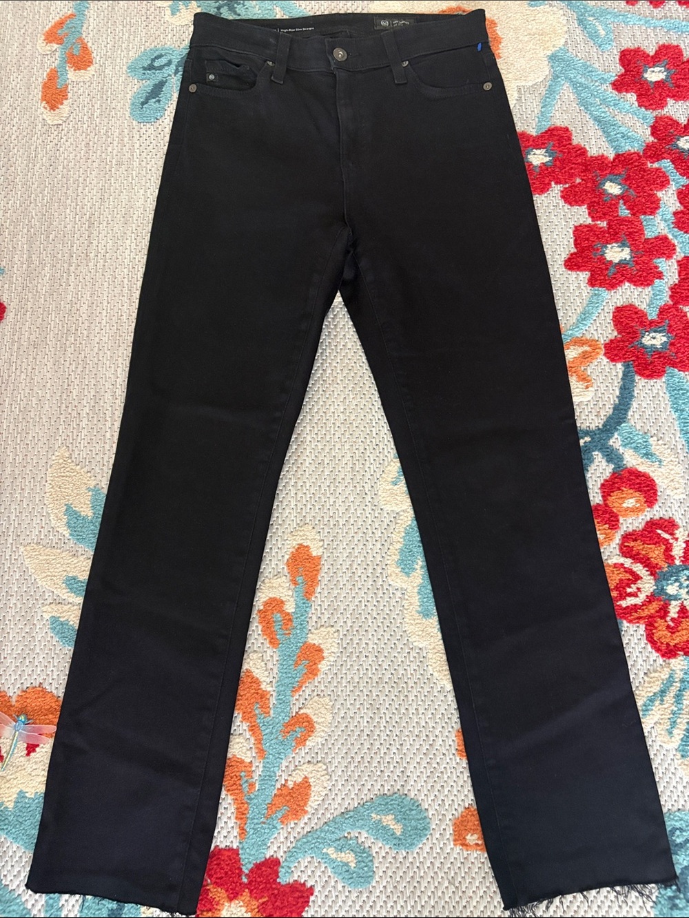 Black Straight-Leg Women's Jeans — Classic Everyday Fit